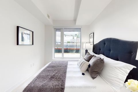 Photo 19 at 717 - 8 TIPPETT Road, Clanton Park, Toronto