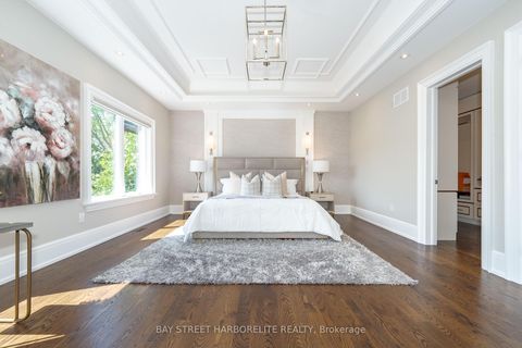Photo 15 at 391 Sandhurst Drive, WO West, Oakville