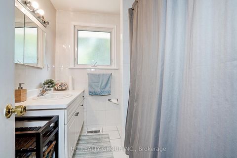 Photo 22 at 72 Woodthorpe Road, Victoria Village, Toronto