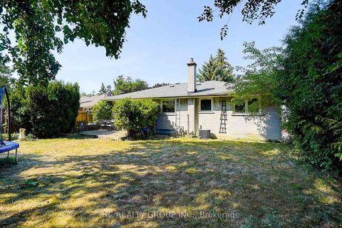 Photo 34 at 72 Woodthorpe Road, Victoria Village, Toronto