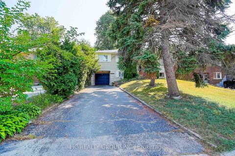 Photo 39 at 72 Woodthorpe Road, Victoria Village, Toronto