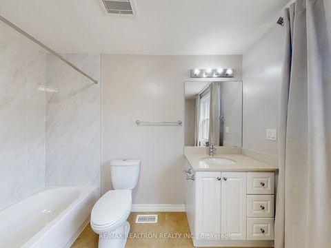 Photo 10 at 54 Grace Street, Bellwoods, Toronto