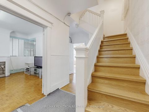 Photo 13 at 54 Grace Street, Bellwoods, Toronto