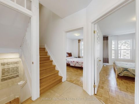 Photo 14 at 54 Grace Street, Bellwoods, Toronto