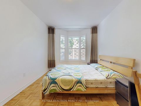 Photo 20 at 54 Grace Street, Bellwoods, Toronto