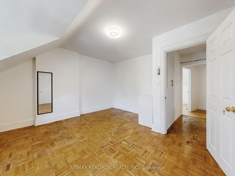 Photo 29 at 54 Grace Street, Bellwoods, Toronto