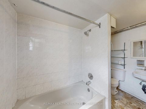 Photo 40 at 54 Grace Street, Bellwoods, Toronto