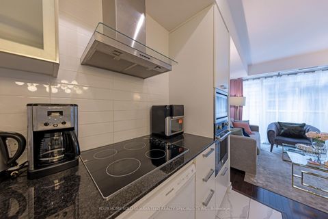 Photo 13 at 1209 - 12 York Street, Waterfront Communities C1, Toronto