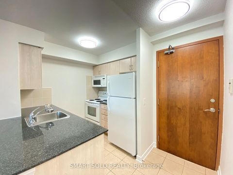 Photo 5 at 309 - 35 Bales Avenue, Willowdale East, Toronto