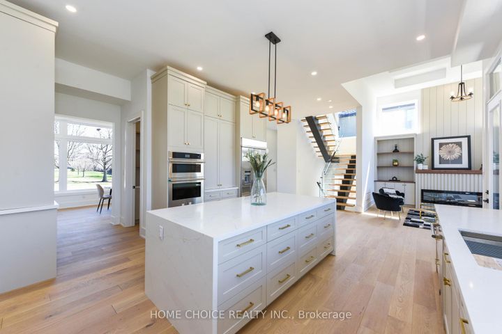 Photo 8 at 310 Tuck Drive, Shoreacres, Burlington