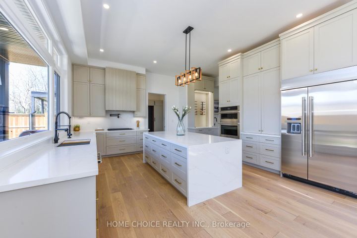 Photo 12 at 310 Tuck Drive, Shoreacres, Burlington