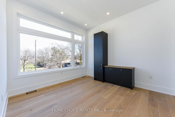 Photo 24 at 310 Tuck Drive, Shoreacres, Burlington