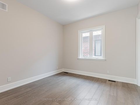 Photo 25 at 36A Elm Grove Avenue, Oak Ridges, Richmond Hill