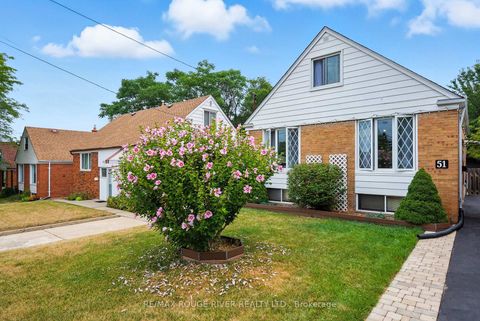 Photo 3 at 51 Elfreda Boulevard, Birchmount, Toronto
