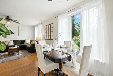 Photo 14 at 51 Elfreda Boulevard, Birchmount, Toronto