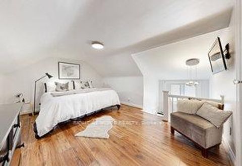 Photo 16 at 66 CLIVEDEN Avenue, Queensway, Toronto