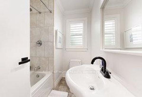 Photo 23 at 66 CLIVEDEN Avenue, Queensway, Toronto