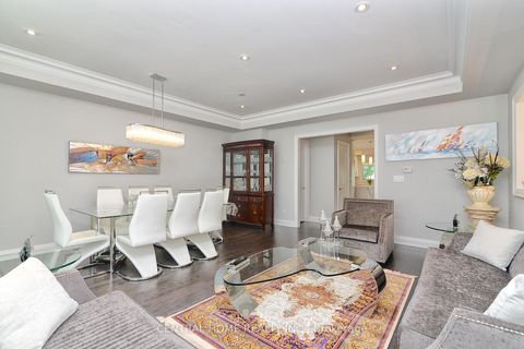 Photo 9 at 47 Divon Lane, Bayview Hill, Richmond Hill