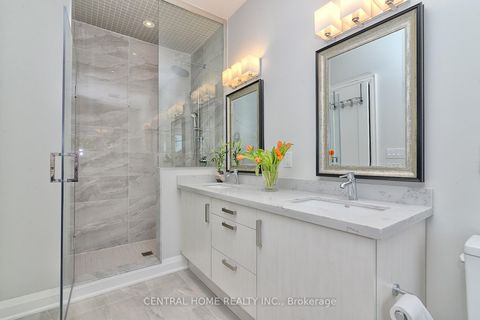 Photo 14 at 47 Divon Lane, Bayview Hill, Richmond Hill