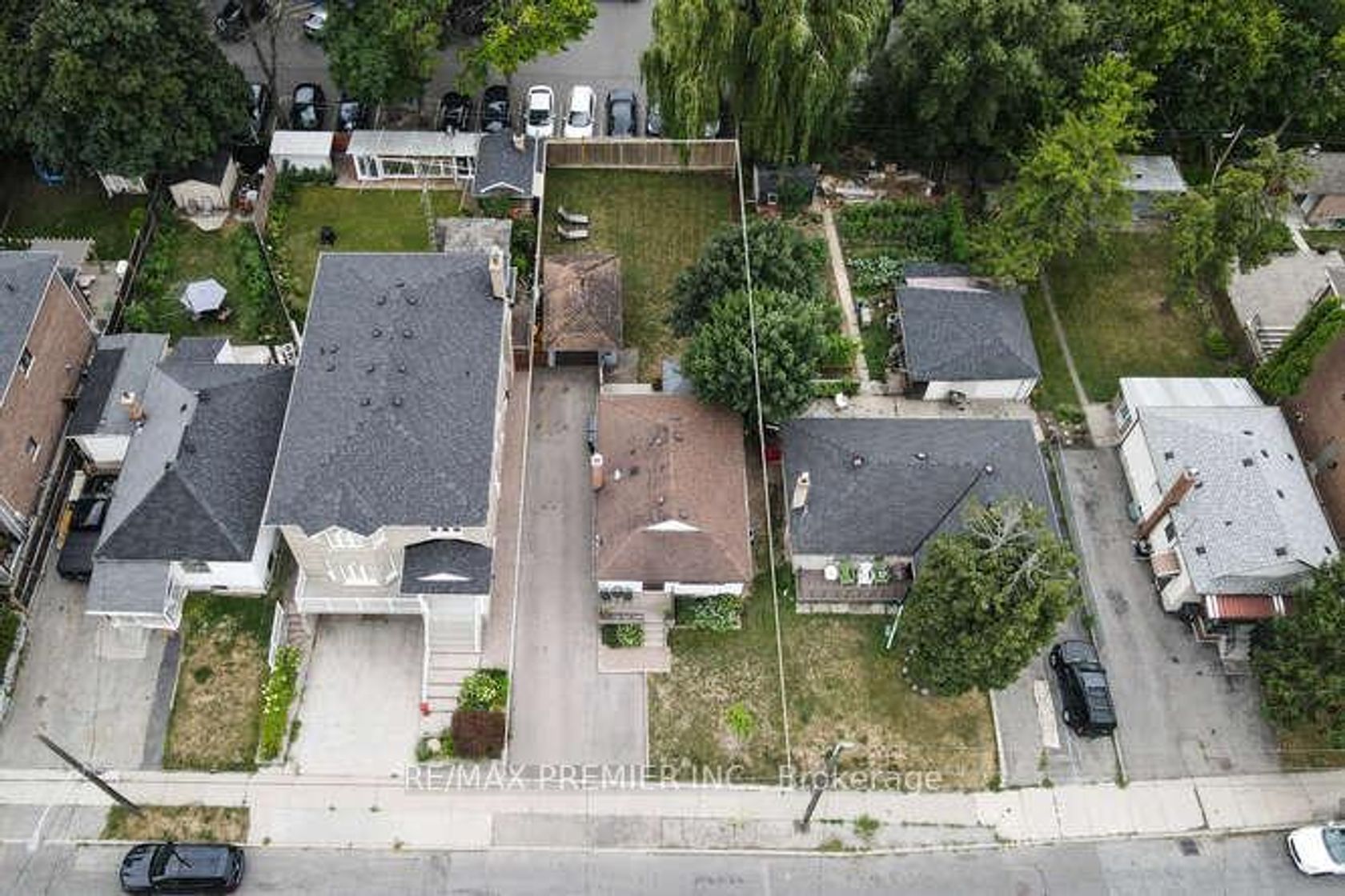 1223 Glencairn Avenue, Glen Park, Toronto 