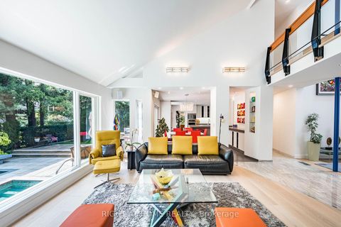 Photo 13 at 1 Friars Lane, Rosethorn, Toronto