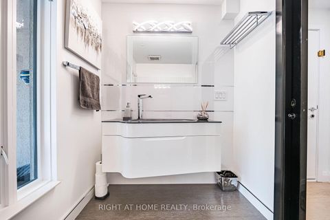 Photo 18 at 1 Friars Lane, Rosethorn, Toronto
