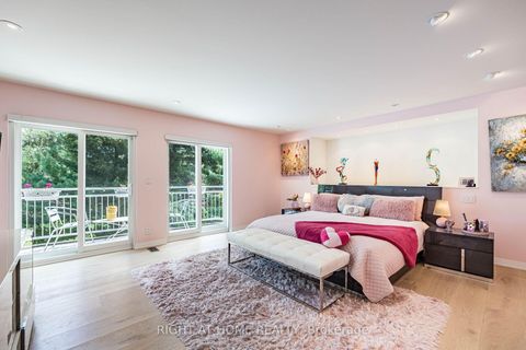 Photo 25 at 1 Friars Lane, Rosethorn, Toronto