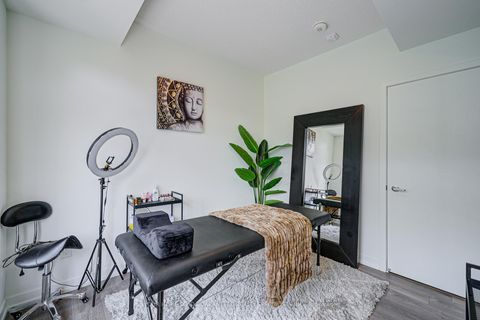 Photo 8 at 302 - 135 Canon Jackson Drive, Greenbrook, Toronto