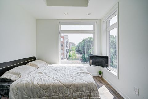 Photo 11 at 302 - 135 Canon Jackson Drive, Greenbrook, Toronto