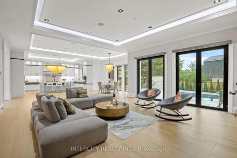 Photo 15 at 1 Silvergrove Road, Windfields, Toronto