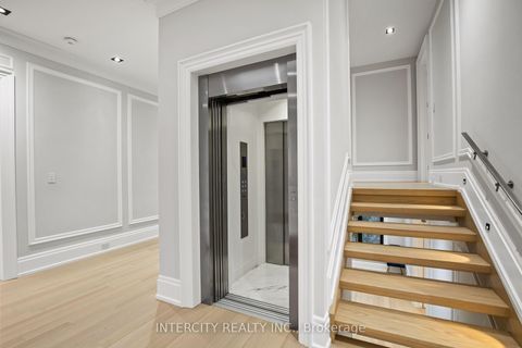Photo 18 at 1 Silvergrove Road, Windfields, Toronto
