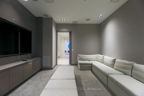 Photo 12 at 420 - 251 Jarvis Street, Yonge Corridor, Toronto