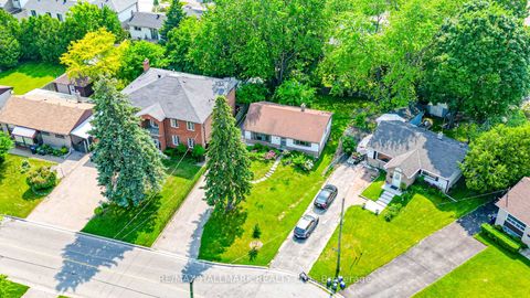 Photo 4 at 108 Castle Hill Drive, L'Amoreaux, Toronto
