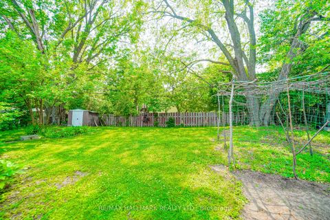 Photo 20 at 108 Castle Hill Drive, L'Amoreaux, Toronto