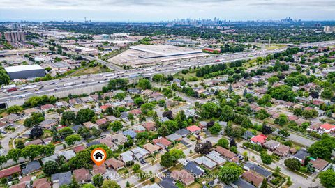 Photo 13 at 16 Araman Drive, Sullivan, Toronto
