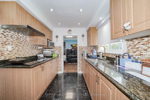 Photo 24 at 16 Araman Drive, Sullivan, Toronto