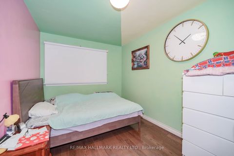 Photo 30 at 16 Araman Drive, Sullivan, Toronto