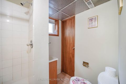 Photo 34 at 16 Araman Drive, Sullivan, Toronto
