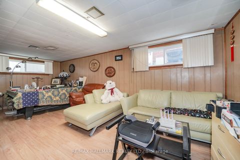 Photo 36 at 16 Araman Drive, Sullivan, Toronto