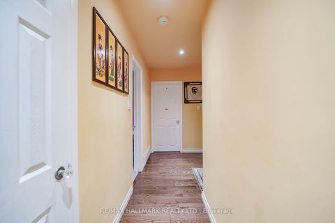 Photo 38 at 16 Araman Drive, Sullivan, Toronto