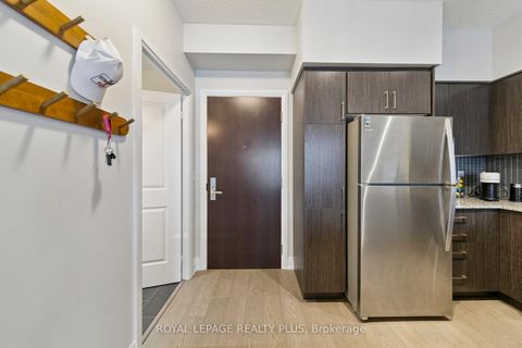 Photo 2 at 406 - 65 Speers Road, QE Queen Elizabeth, Oakville