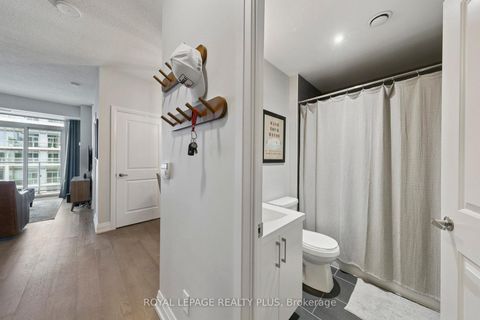 Photo 32 at 406 - 65 Speers Road, QE Queen Elizabeth, Oakville