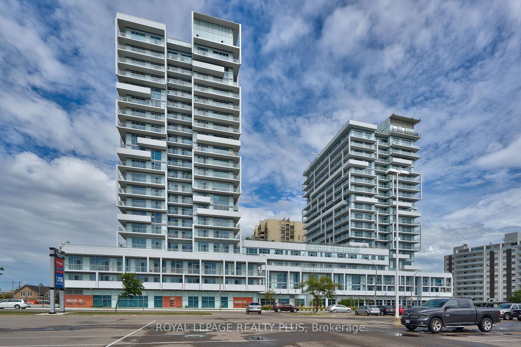 406 - 65 Speers Road, QE Queen Elizabeth, Oakville 
