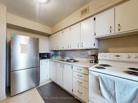 Photo 13 at 1204 - 1350 York Mills Road, Donalda, Toronto