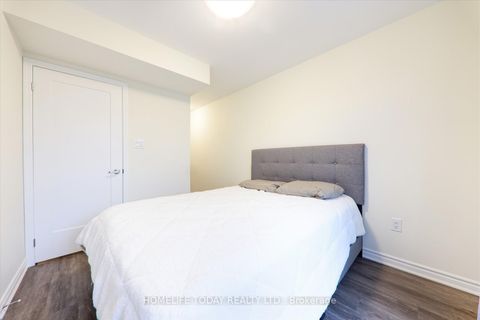 Photo 13 at 321 - 2787 Eglington Avenue, Eglinton East, Toronto