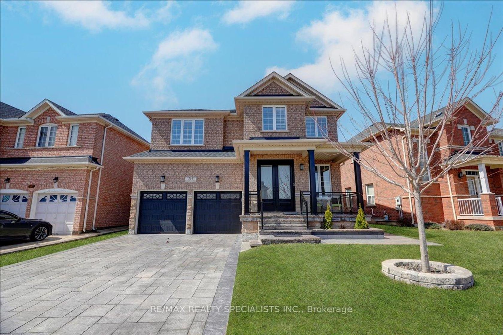 104 Earlsbridge Boulevard, Fletcher's Meadow, Brampton 2