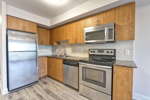 Photo 8 at 920 - 376 Highway 7 Avenue E, Doncrest, Richmond Hill