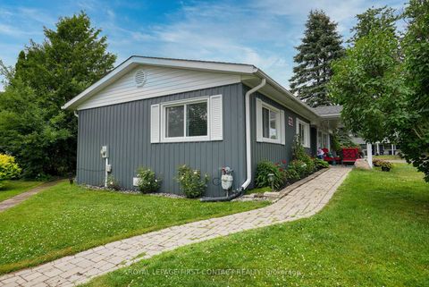 Photo 3 at 2 Nature Trail, Rural Innisfil, Innisfil Photo 3 at 2 Nature Trail, Rural Innisfil, Innisfil