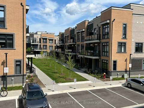 Photo 13 at 2 - 7 Phelps Lane, Oak Ridges, Richmond Hill