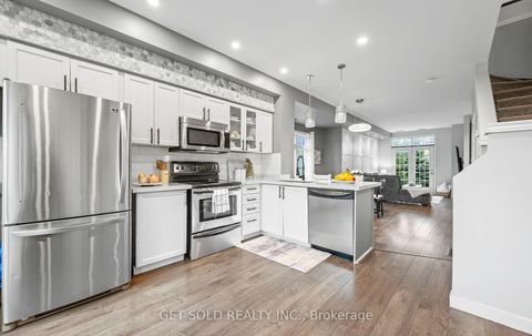 Photo 13 at 73 Piggott Mews, Weston, Toronto
